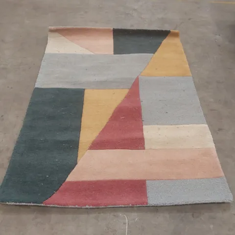 QUALITY DESIGNER AREA RUG - APPROXIMATELY 170 x 120cm