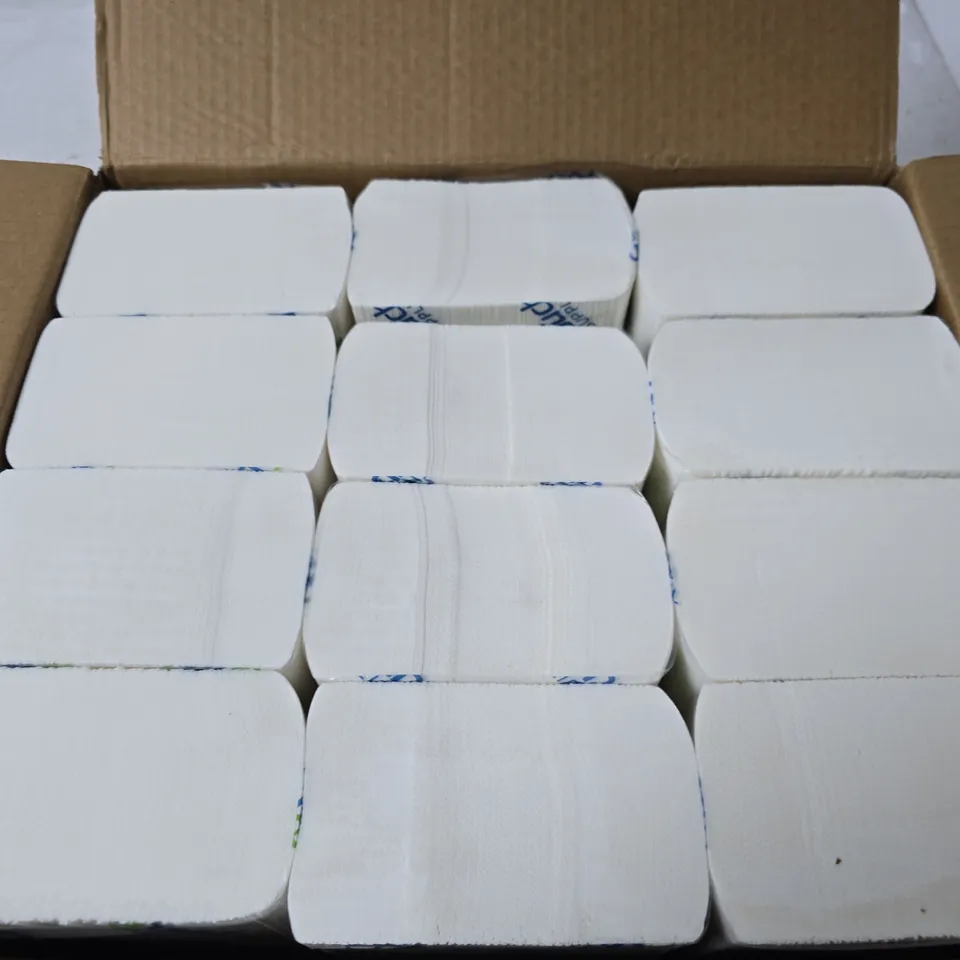 BOXED ONETOUCH Z FOLD HAND TOWELS WHITE 2 PLY (2400 PACK SIZE)