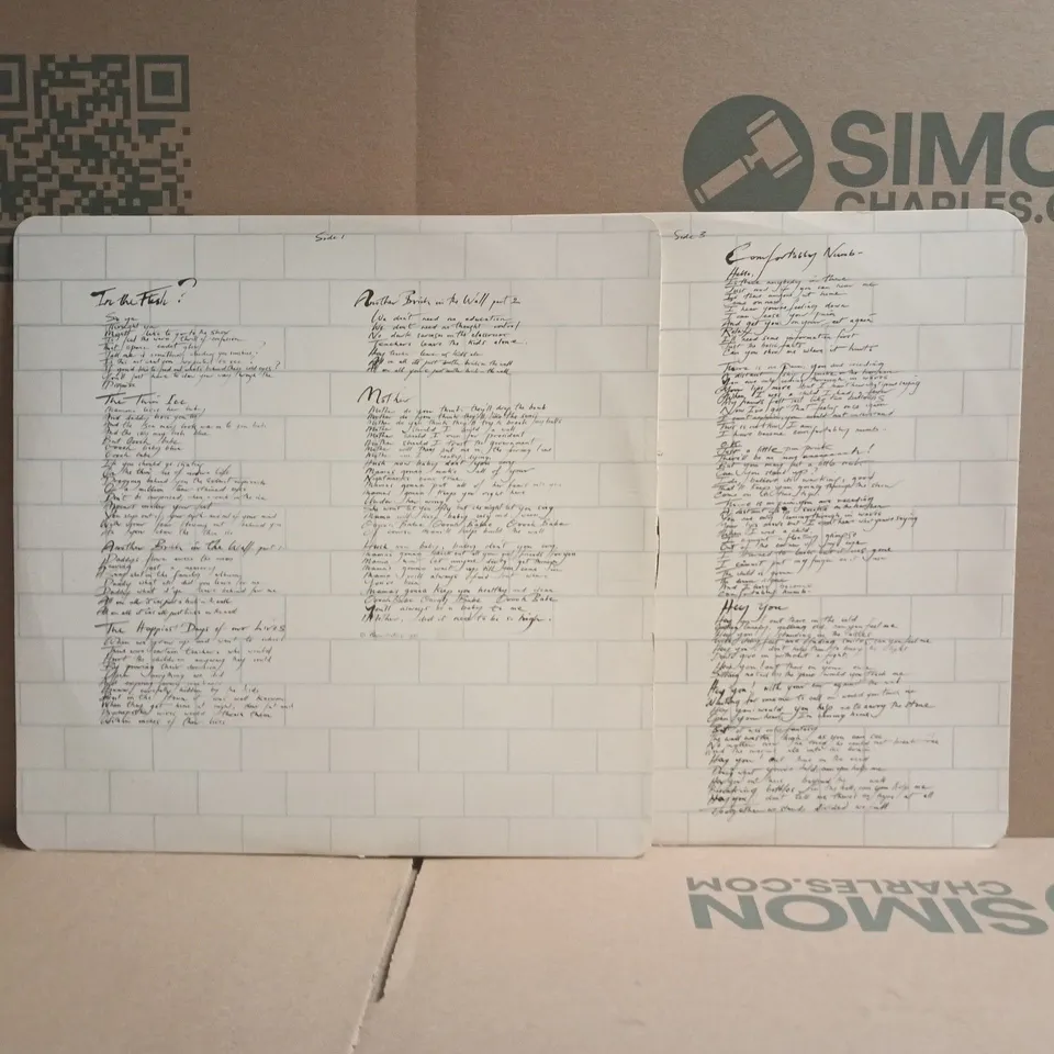 PINK FLOYD THE WALL DOUBLE VINYL (COVERLESS)