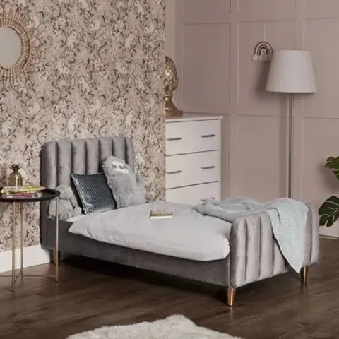 BOXED GATSBY VELVET TODDLER BED (2 BOXES)