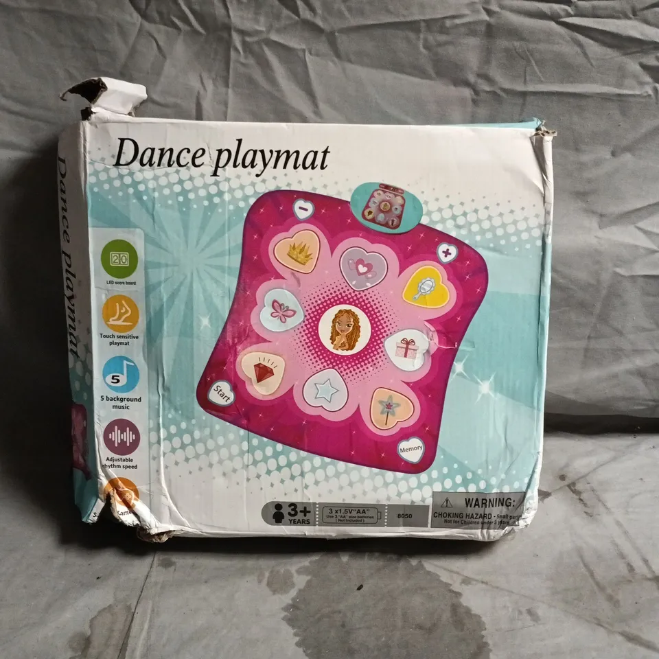 CAGE OF APPROXIMATELY 10 ASSORTED HOUSEHOLD ITEMS TO INCLUDE DANCE PLAYMAT, CANDY GRABBER, PET CAGE, ETC - COLLECTION ONLY