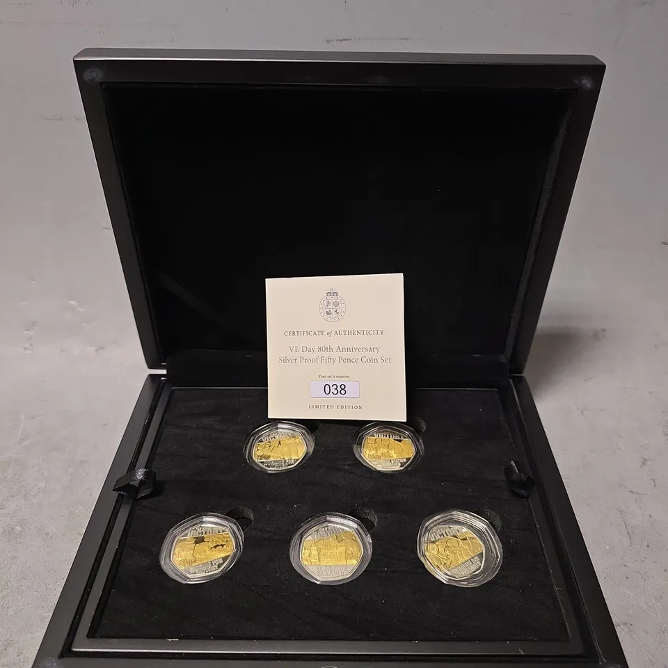 OFFICIAL BRITISH ISLES COINS VE DAY 80TH ANNIVERSARY SILVER PROOF FIFTY PENCE COIN SET