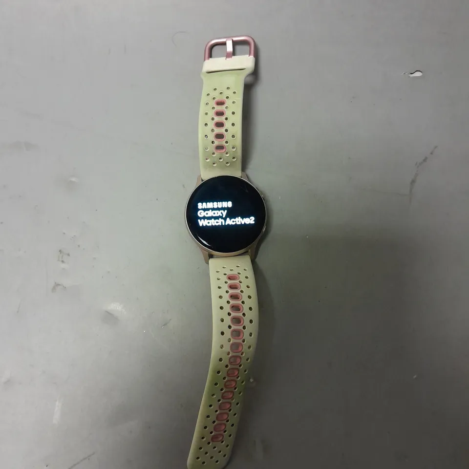 SAMSUNG ACTIVE WATCH 2 RUBBER CEAM & PINK STRAP 
