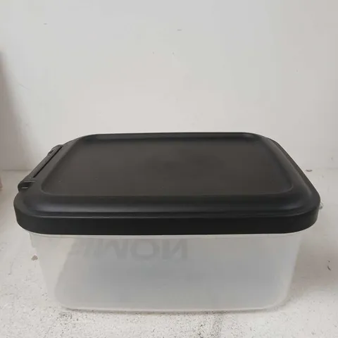 AMAZON BASICS PLASTIC PET FOOD STORAGE CONTAINER 