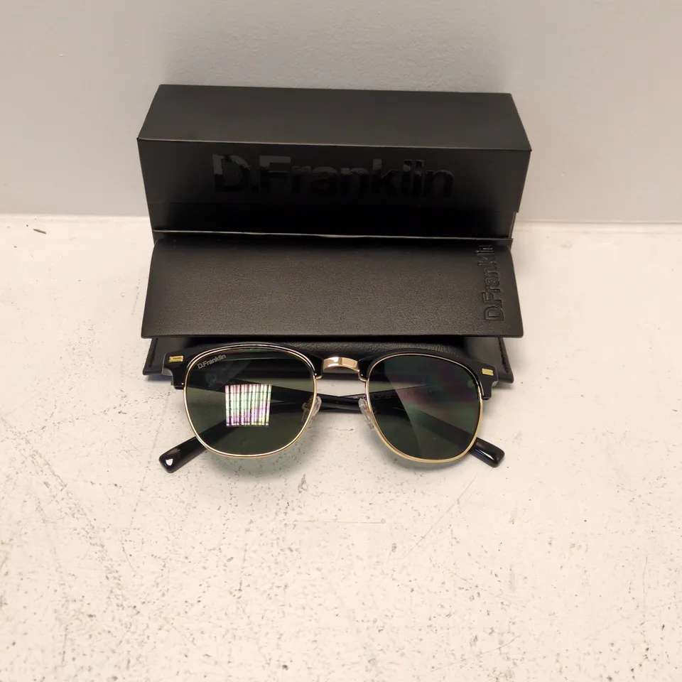 D.FRANKLIN SUNGLASSES – BLACK FRAME WITH GOLD ACCENTS