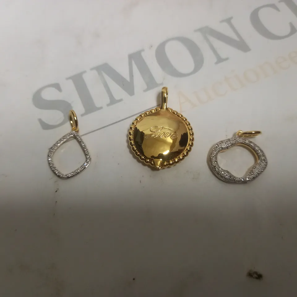 BOXED MONICA VINADER PENDENTS