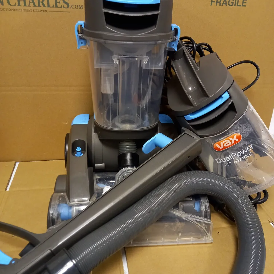 VAX DUAL POWER PET ADVANCE CARPET CLEANER