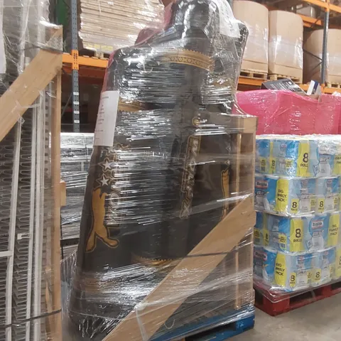 PALLET CONTAINING APPROXIMATELY 7x PRO BOXING/KICKBOXING PUNCHBAGS