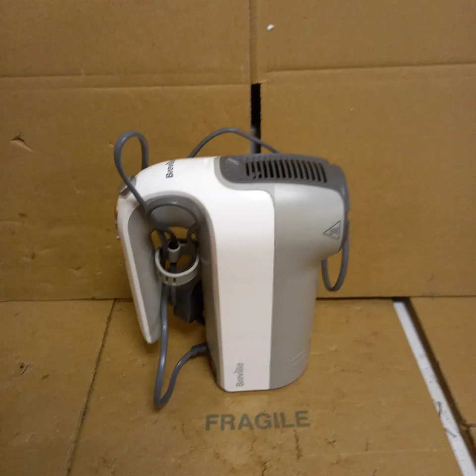 BREVILLE HEATSOFT HAND MIXER 