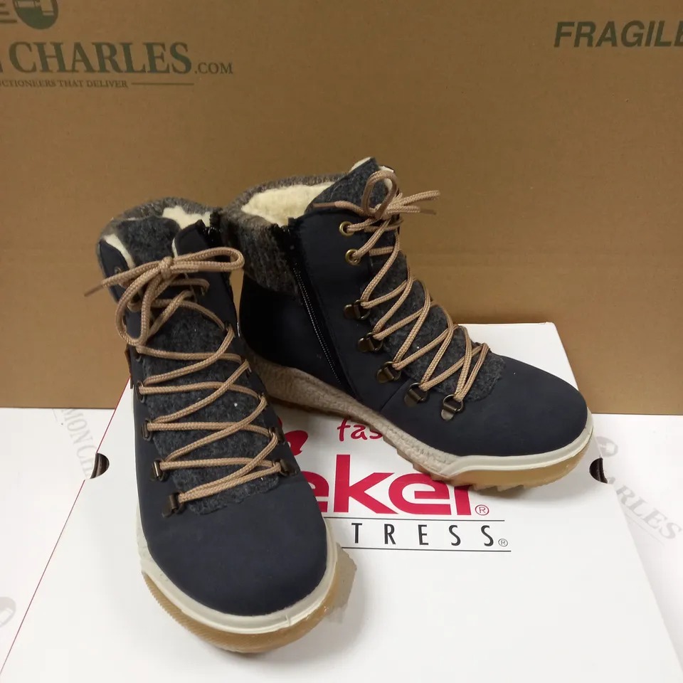 RIEKER LACE BOOT NAVY - SIZE 4