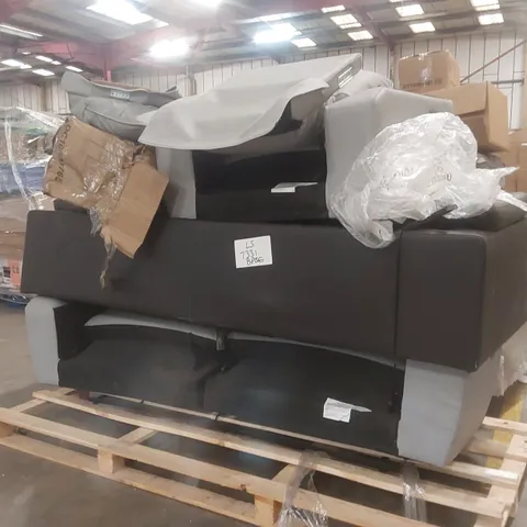 PALLET CONTAINING A LARGE QUANTITY OF ASSORTED FURNITURE PARTS