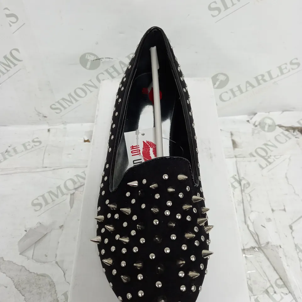 FLAT HEELED BLACKED SPIKED SHOE SIZE 5
