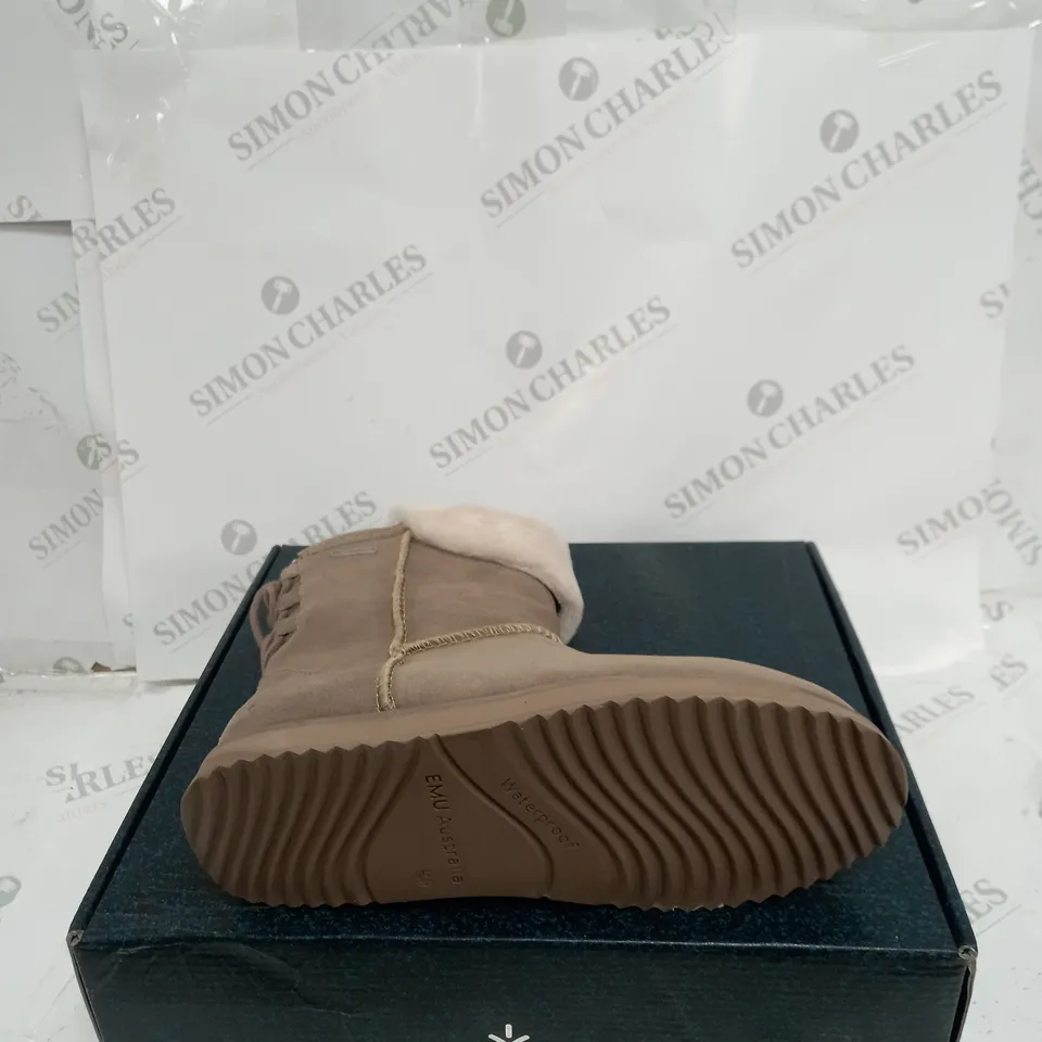 EMU BIRDWOOD BOOTS SIZE 6