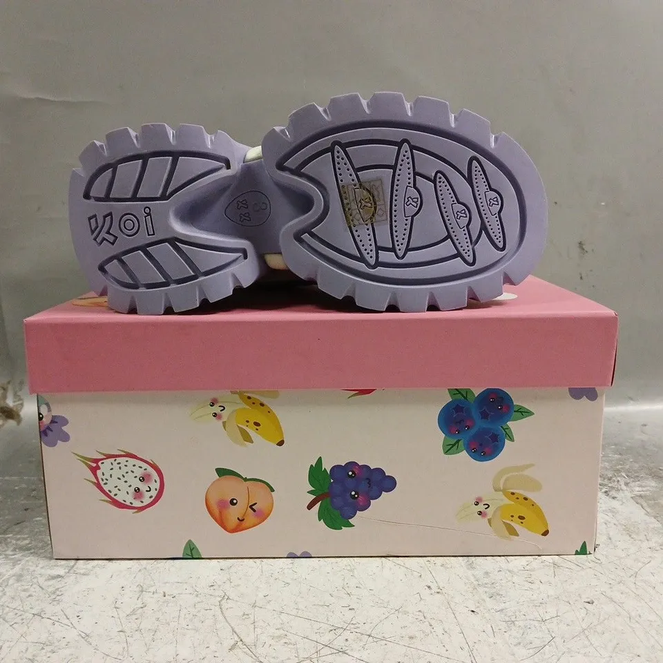 BOXED PAIR OF KOI FRUITTI TUTTI GRAPE JELLY TRAINERS IN PURPLE/WHITE SIZE UK 3