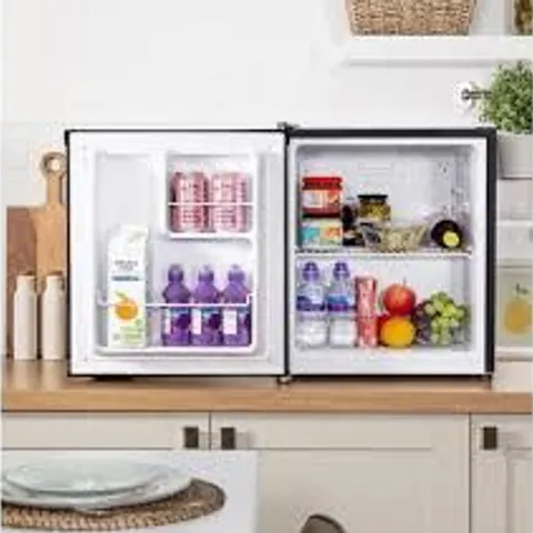 BOXED RUSSELL HOBBS RHTTLF2E1B MINI FRIDGE - BLACK