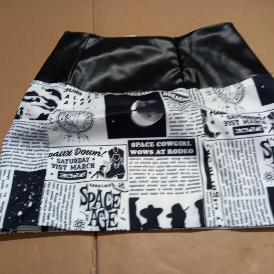 MURCI NEWSPAPER THEMED MINI SKIRT - UK 8
