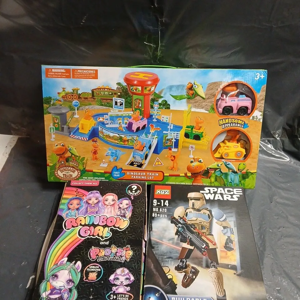 BOX OF APPROXIMATELY 8 ASSORTED KIDS TOYS TO INLCUDE - RAINBOW GIRL MYSTERY BOX - DINOSAUR TRAIN PARKING LOT - COOKING SERIES KITCHEN SET - ETC