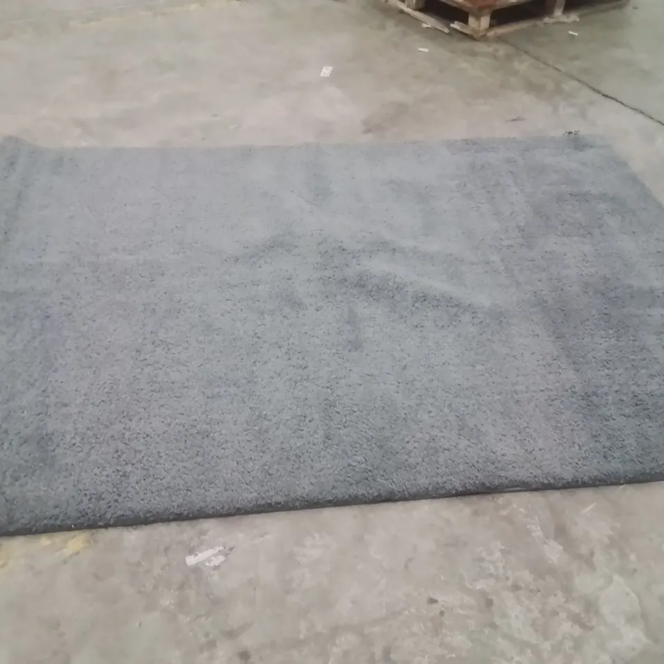 QUALITY DESIGNER AREA RUG - APPROXIMATELY 230X160CM