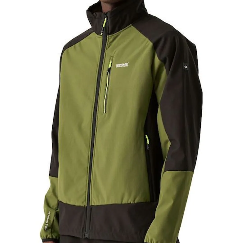 BRAND NEW REGATTA WATERPROOF JACKET MOUTDALE UK SIZE S