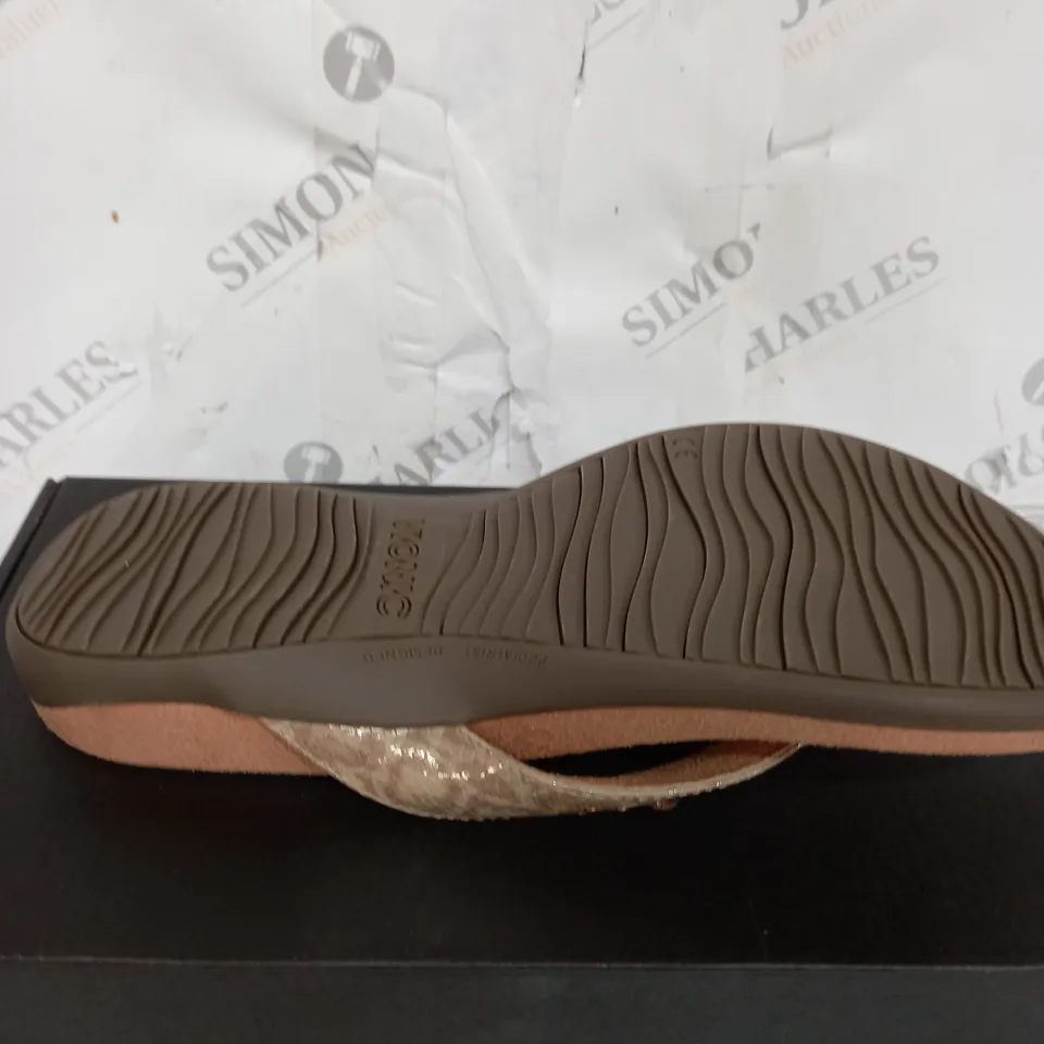 BOXED PAIR OF LUCIA SANDALS IN BEIGE SIZE 7