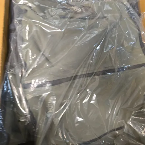 BOX OF APPROXIMATELY 20 ASSORTED BRAND NEW REGATTA ITEMS TO INCLUDE: DARE2B VENTURE FLEECE