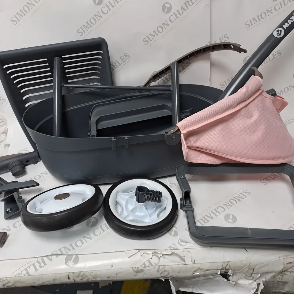 QUINNY TOY PRAM RRP £40