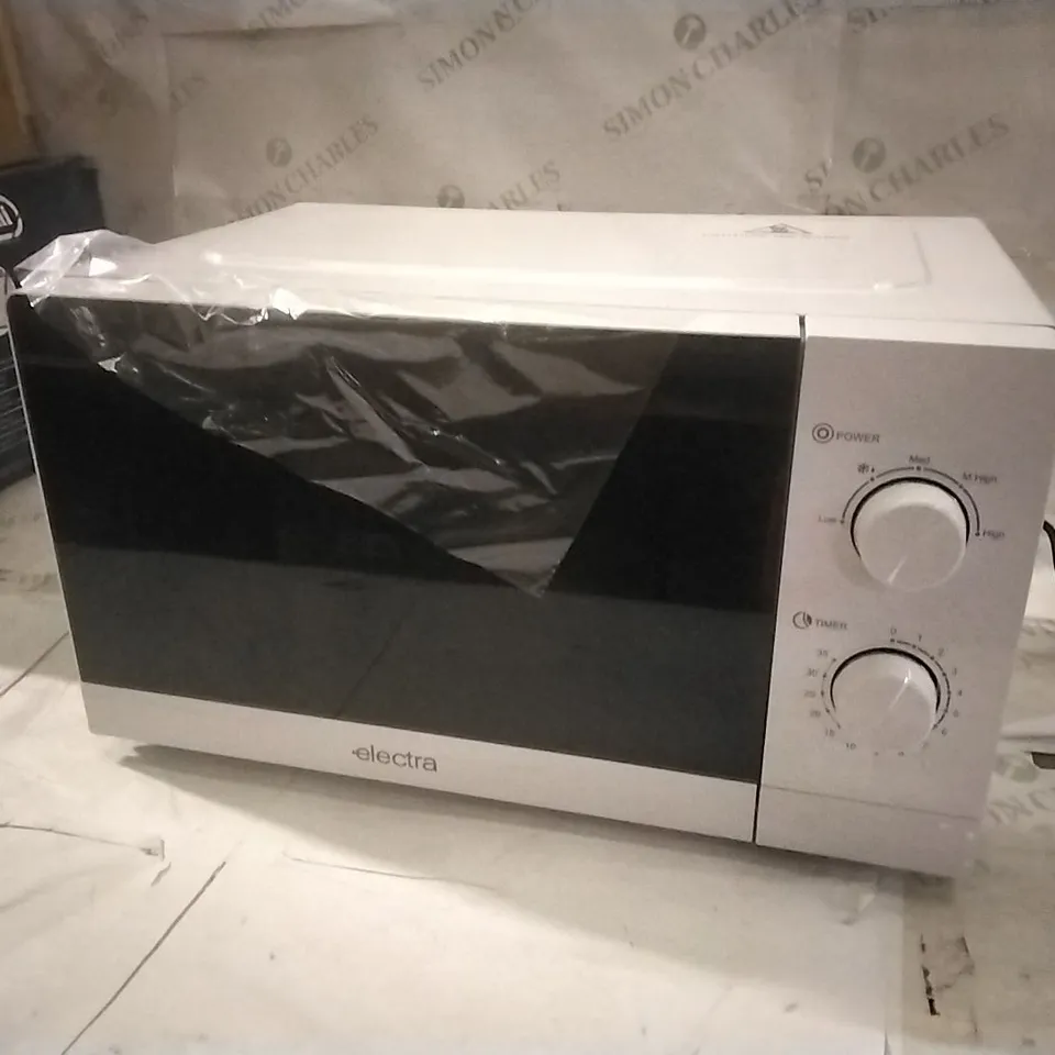 BOXED ELECTRA MICROWAVE OVEN 