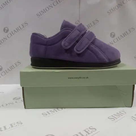 BOXED PAIR OF EASYFIT ALONDRA SLIPPERS IN LILAC UK SIZE 6