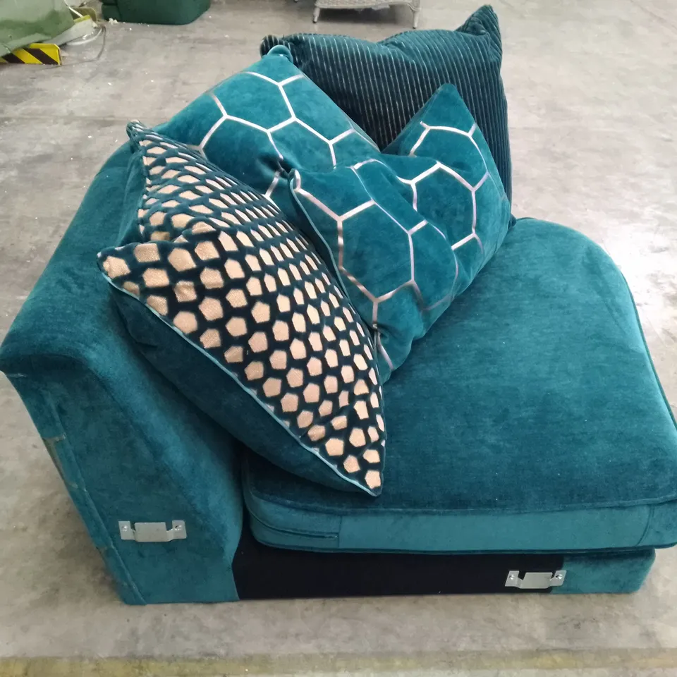 QUALITY DESIGNER SOFOLOGY HONEYCOMB RHF SECTION - TEAL FABRIC