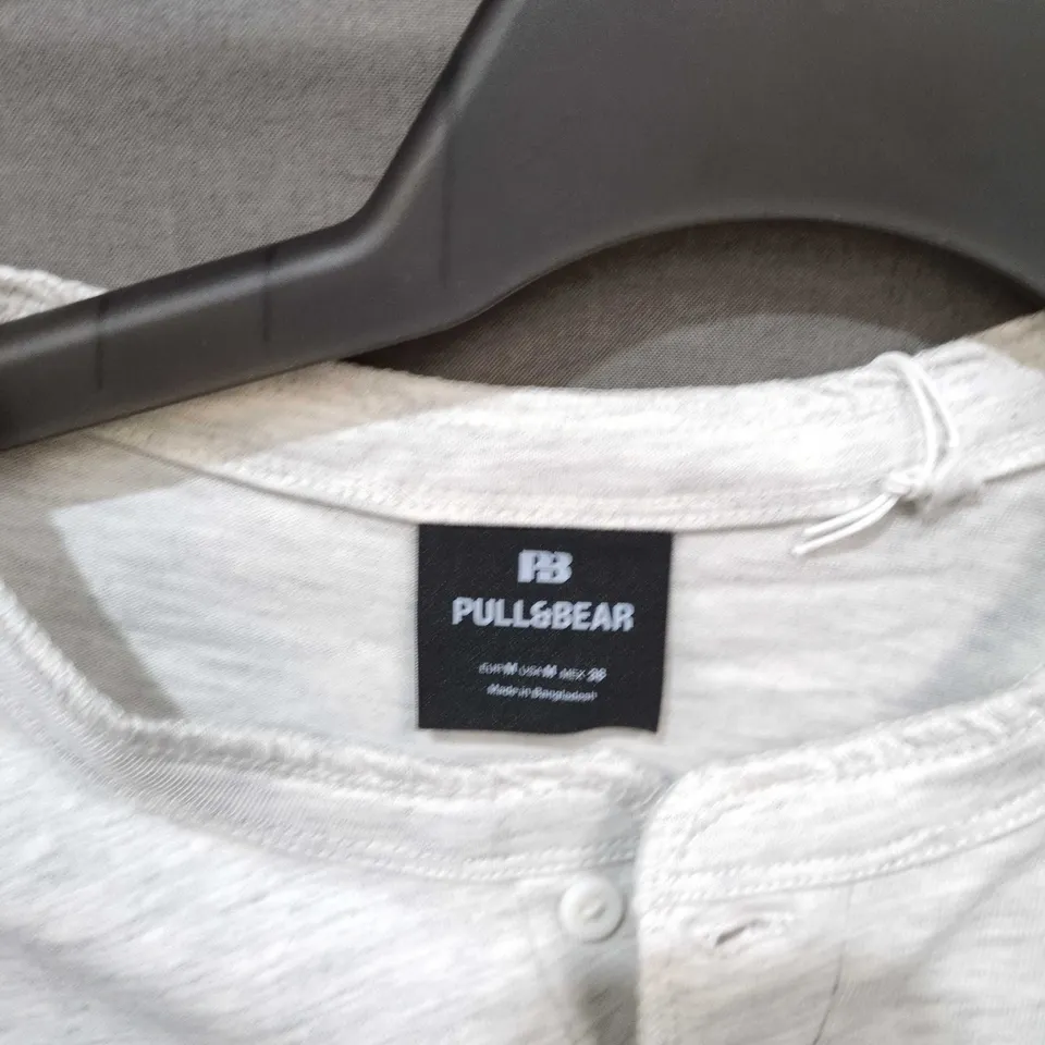 PULL&BEAR GREY LONG-SLEEVE HENLEY TOP – MEN'S, SIZE M