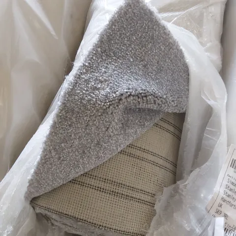ROLL OF QUALITY DURHAM TWEED MULL AB CARPET // APPROX: 4 x 7.2m