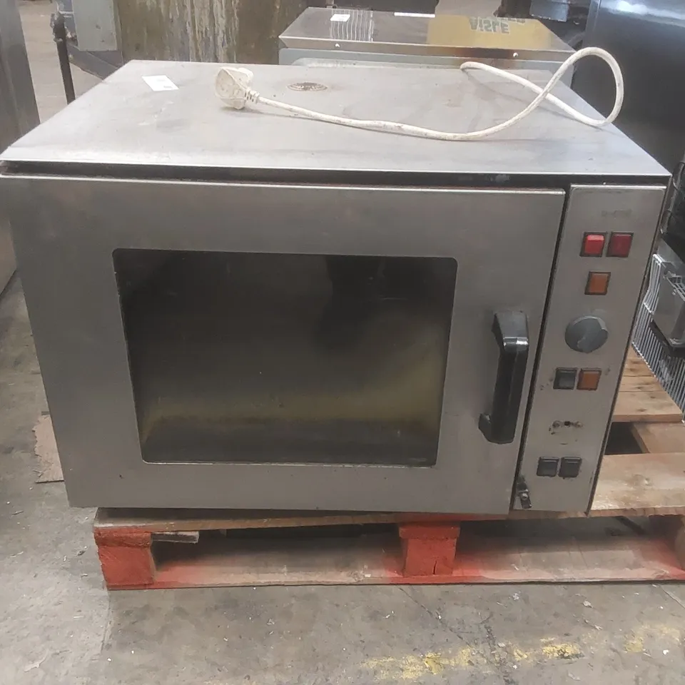 LINCAT COMMERCIAL OVEN