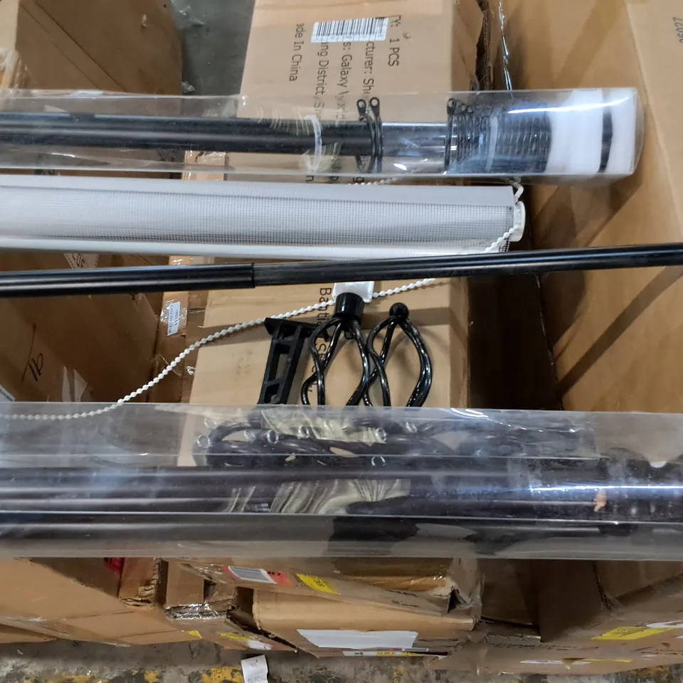 LOT OF 4 ASSORTED WINDOW POLES AND BLINDS 