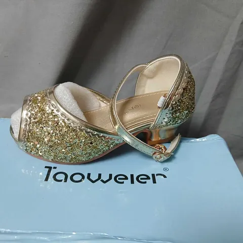 KIDS' GOLD GLITTER SANDALS WITH STRAPS – OPEN TOE, BUCKLE SIZE EU 25