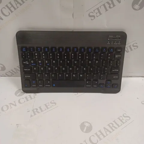 UNBRANDED WIRELESS KEYBOARD IN BLACK