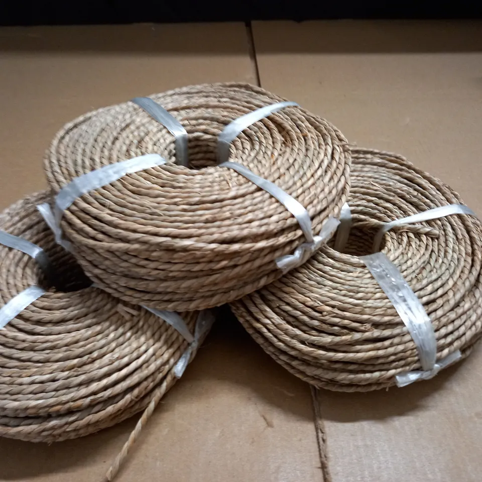 LOT OF 3 ROLLS OF JUTE STRING - SIZE UNSPECIFIED