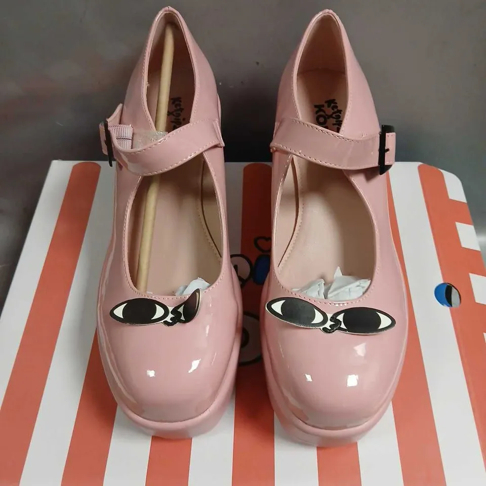 BOXED KOI X KETNIPZ PINK SIZE 6
