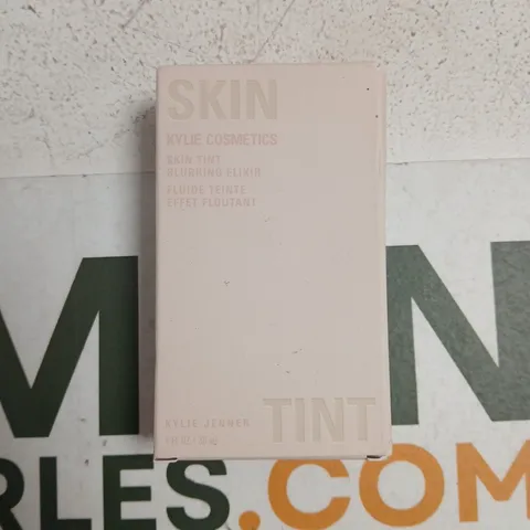 KYLIE SKIN TINT – KYLIE COSMETICS, SHADE 5N (BOXED)