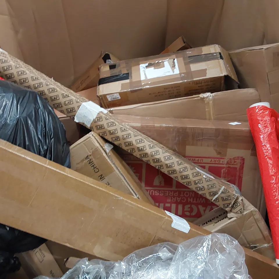 PALLET OF ASSORTED ITEMS INCLUDING: OFFICE CHAIR, AIRFRYER, CLOTHES RACKS, SHAGGY RUG