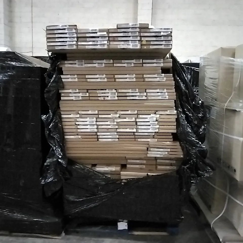 PALLET CONTAINING A VERY LARGE ASSORTMENT OF FURNITURE PANELS