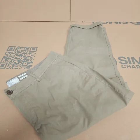 FATFACE DEVON CHINO SIZE UK 18