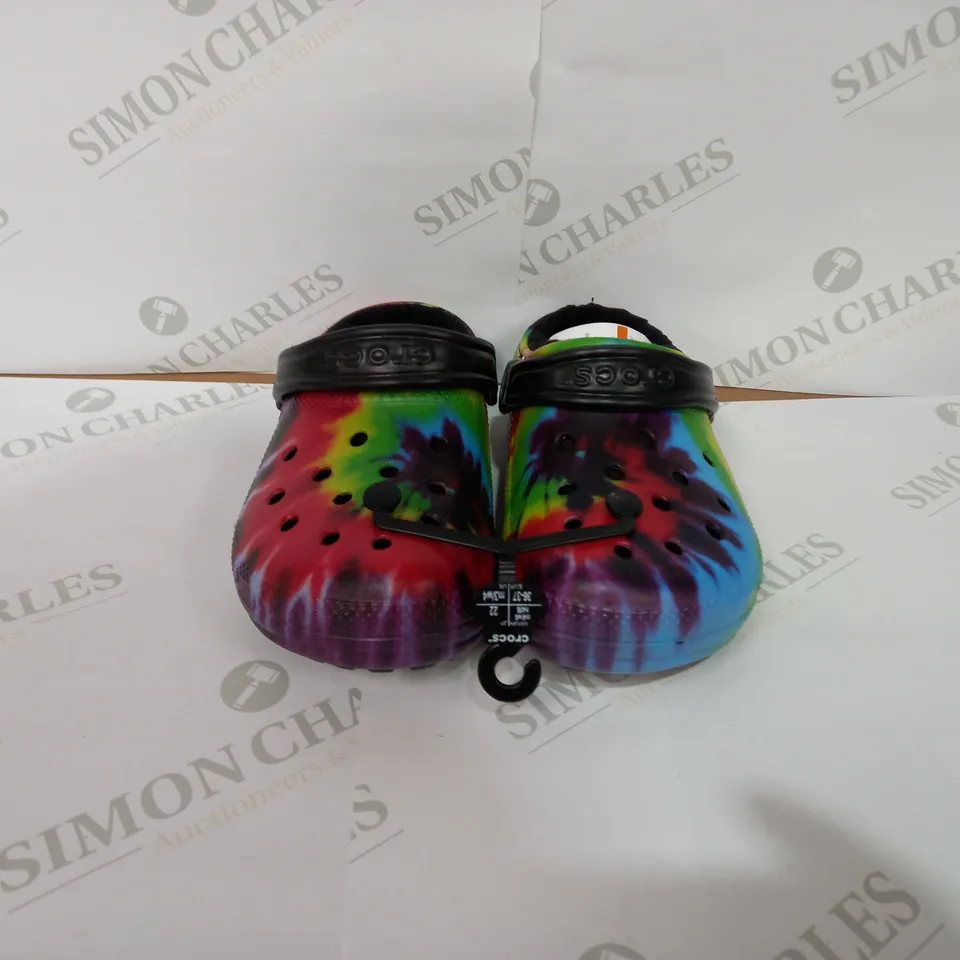 CROCS CLASSIC LINED TYE DYE - EU 36-37