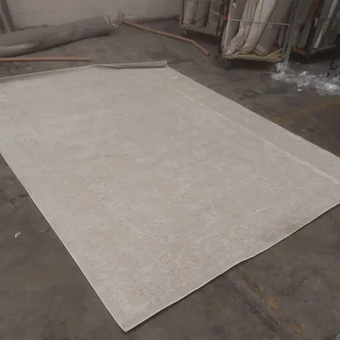 QUALITY DESIGNER AREA RUG - APPROXIMATELY 325 x 240cm