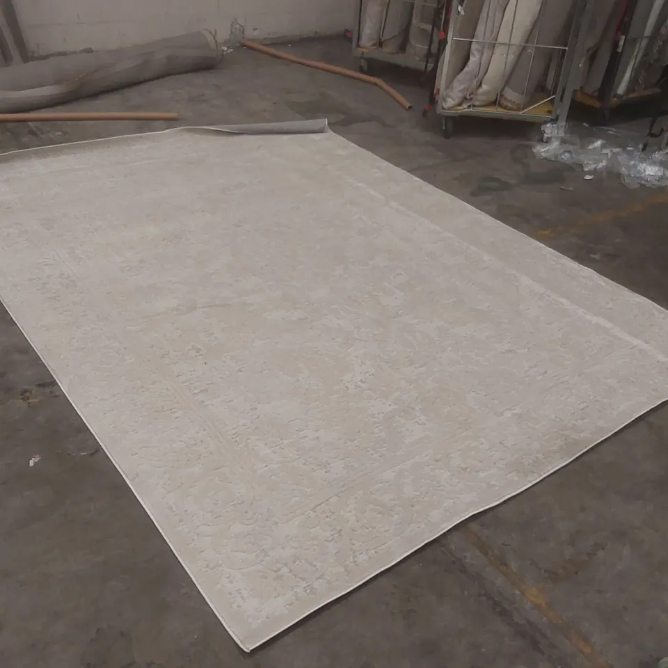 QUALITY DESIGNER AREA RUG - APPROXIMATELY 325 x 240cm