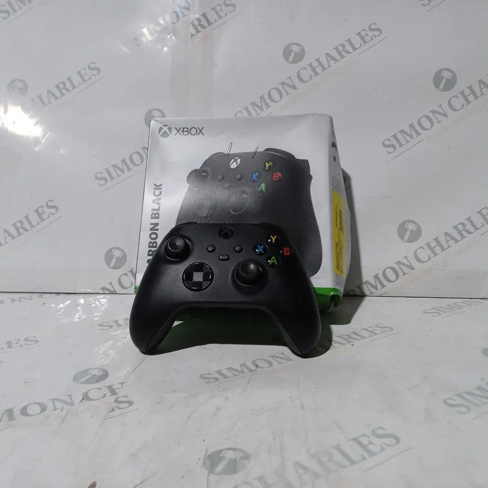BOXED XBOX ONE CARBON BLACK CONTROLLER