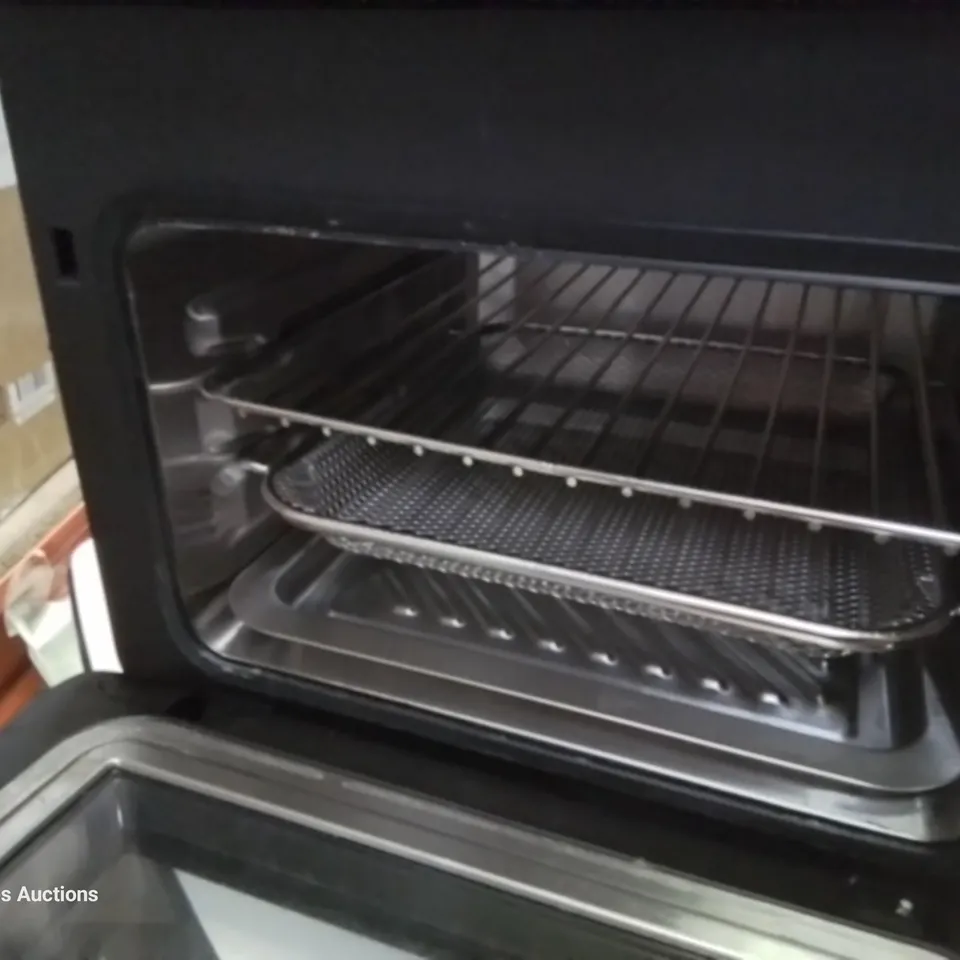 BOXED INNOTECK KITCHEN PRO 9 IN 1 DIGITAL STEAM AIR FRYER OVEN