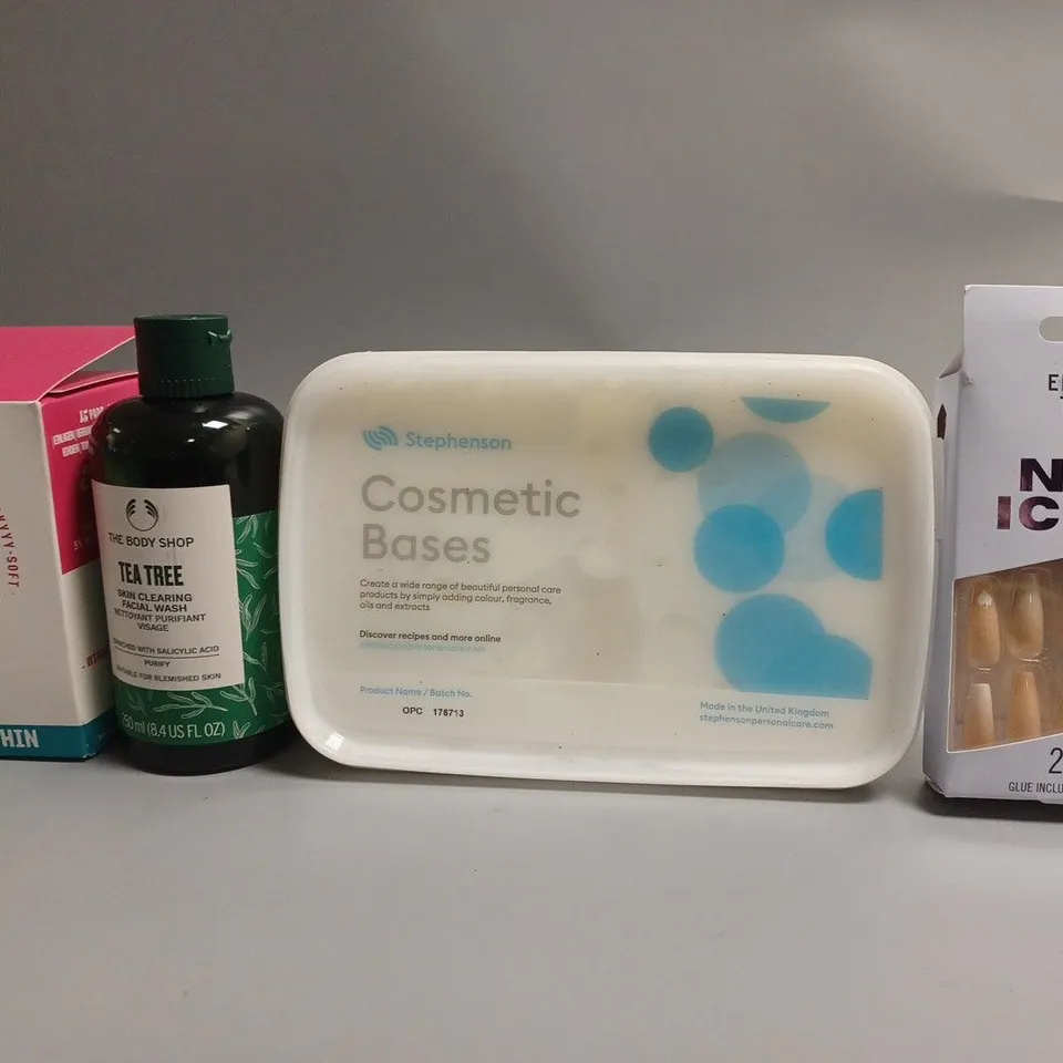 LOT OF APPROXIMATELY 20 COSMETICS ITEMS TO INCLUDE FACIAL WASH , BAMBOO PADS , ACRYLIC NAILS , ETC  