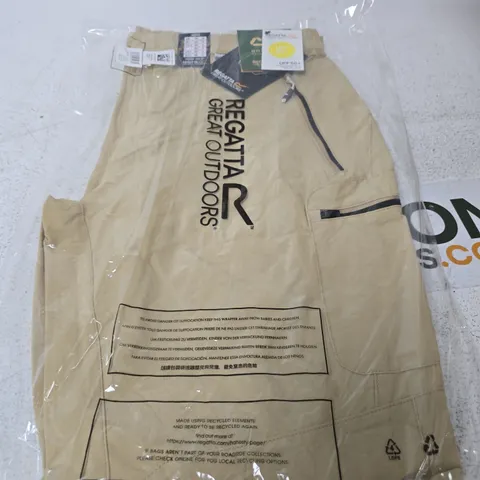 APPROXIMATELY 11 BRAND NEW REGATTA HIGHTON TROUSERS IN OAT - 38"