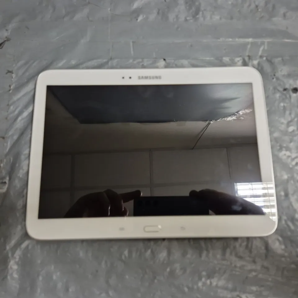 SAMSUNG GALAXY TAB 3 WHITE P5200 