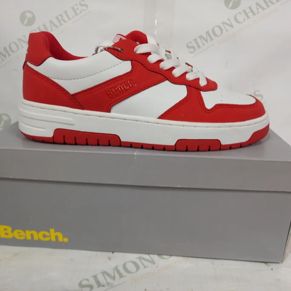 BOXED PAIR OF BENCH TRAINERS IN RED/WHITE UK SIZE 4